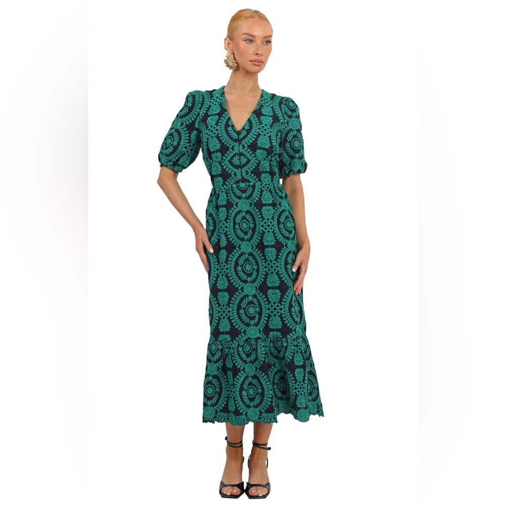 Adelyn Rae Luisa Embroidered Midi Dress Size M NWT